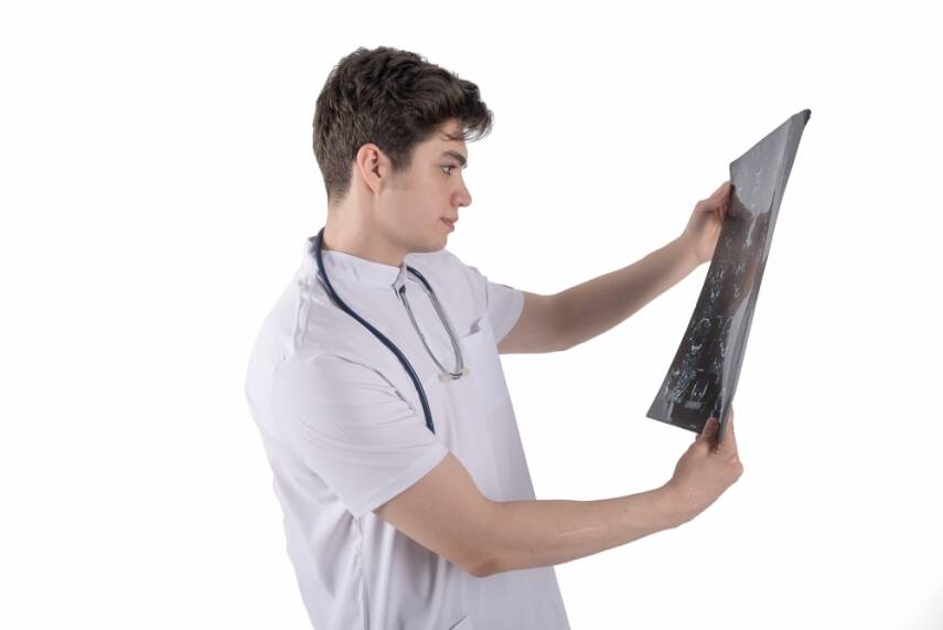 BRL SNAPSM | TEK ÜST Çıt Çıtlı Likralı Erkek Doktor ve Hemşire Cerrahi Forması Beyaz - 3